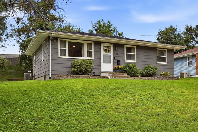1648 24th Street NW, Cedar Rapids, IA 52405