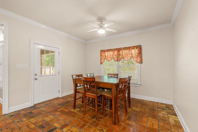 33 Pinedale Dr., Collins, MS 39428