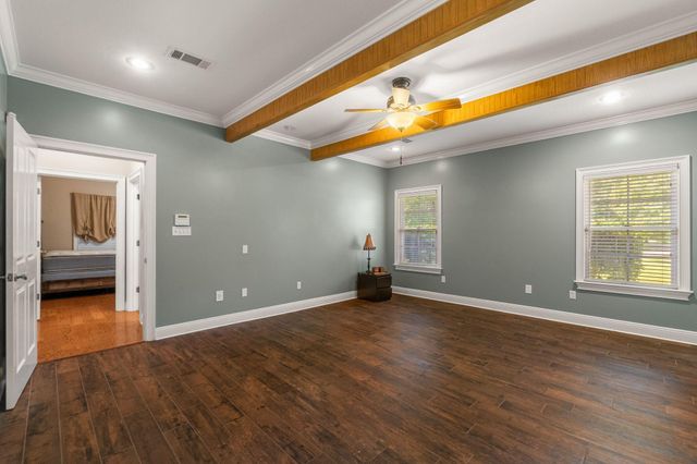 33 Pinedale Dr., Collins, MS 39428