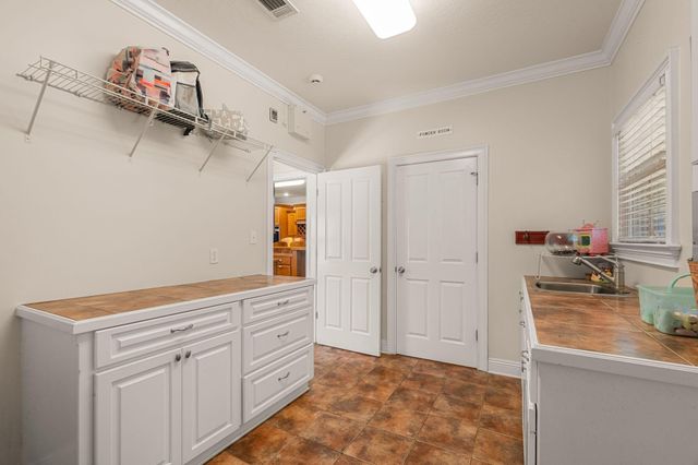 33 Pinedale Dr., Collins, MS 39428