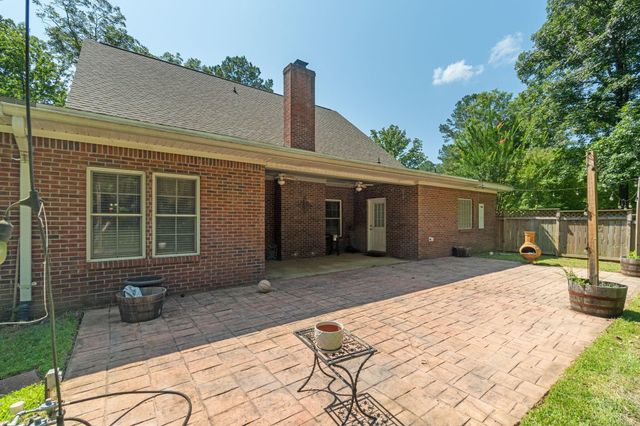 33 Pinedale Dr., Collins, MS 39428