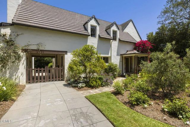 1860 Midlothian Drive, Altadena, CA 91001