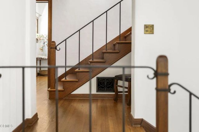 1860 Midlothian Drive, Altadena, CA 91001
