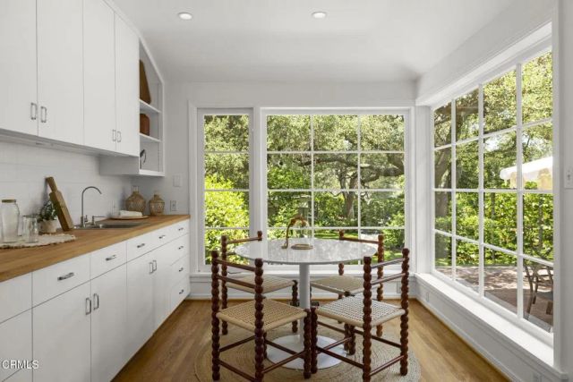 1860 Midlothian Drive, Altadena, CA 91001