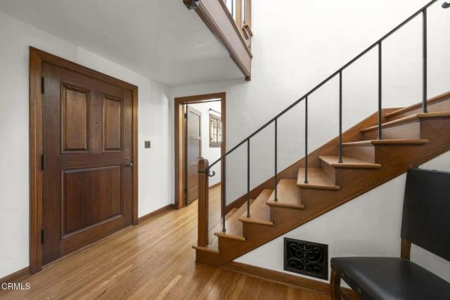 1860 Midlothian Drive, Altadena, CA 91001