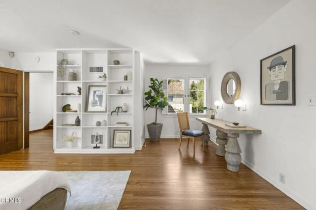 1860 Midlothian Drive, Altadena, CA 91001