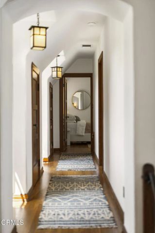 1860 Midlothian Drive, Altadena, CA 91001