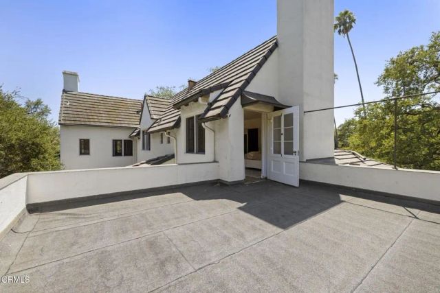 1860 Midlothian Drive, Altadena, CA 91001