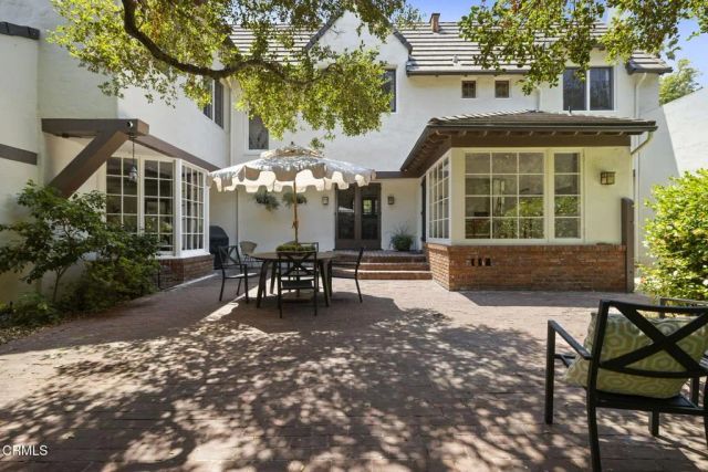1860 Midlothian Drive, Altadena, CA 91001