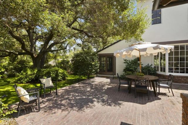 1860 Midlothian Drive, Altadena, CA 91001