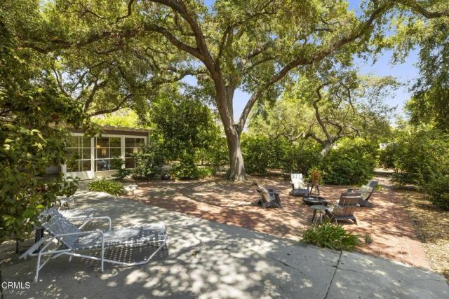 1860 Midlothian Drive, Altadena, CA 91001