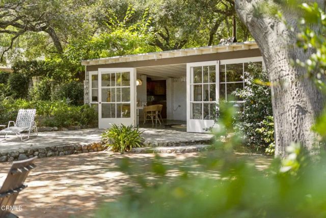 1860 Midlothian Drive, Altadena, CA 91001