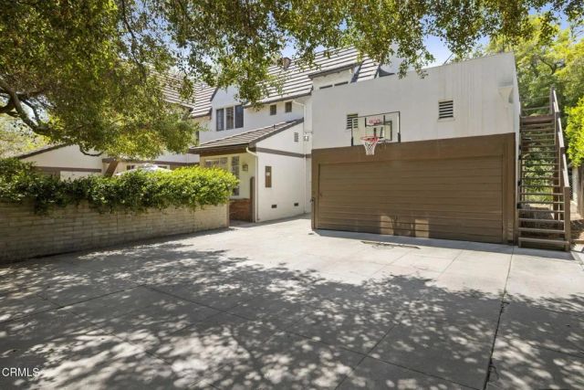 1860 Midlothian Drive, Altadena, CA 91001