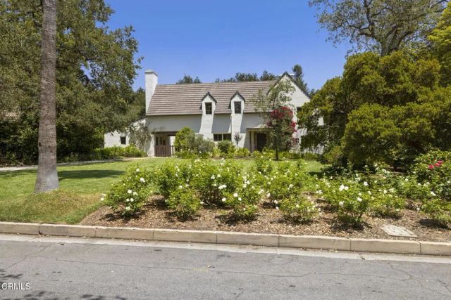 1860 Midlothian Drive, Altadena, CA 91001