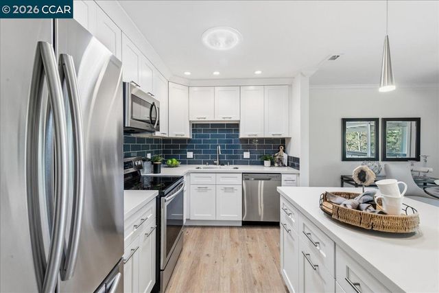 1217 Leisure Ln 5, Walnut Creek, CA 94595