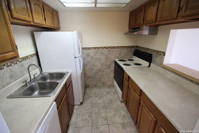 8401 N New Braunfels Ave Apt 348, San Antonio, TX 78209