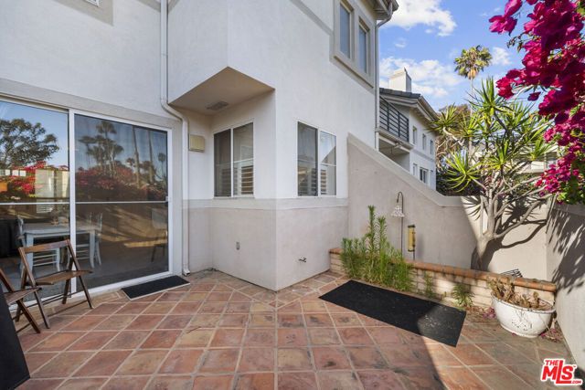 373 Blue Dolphin Drive, Port Hueneme, CA 93041