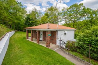 1511 Ridge Street, Moon/crescent Twp, PA 15108
