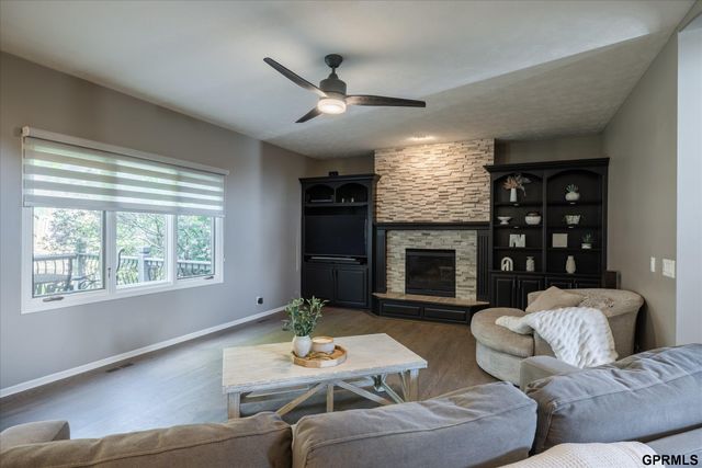 3614 S 185 Avenue, Omaha, NE 68130