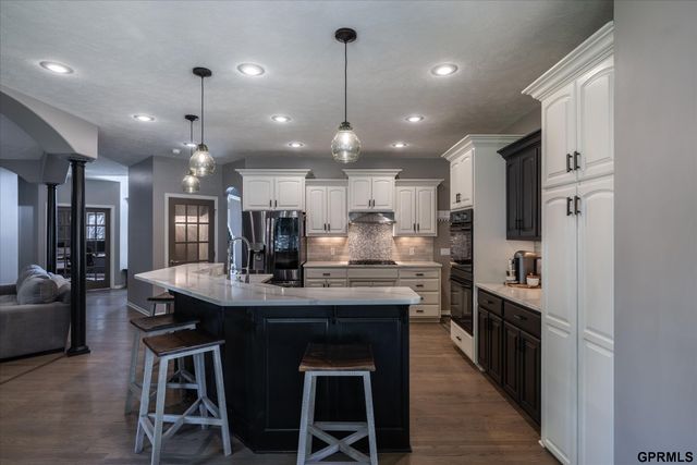 3614 S 185 Avenue, Omaha, NE 68130
