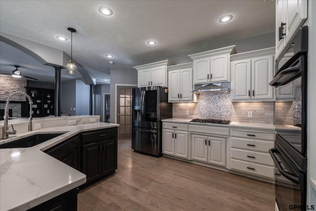 3614 S 185 Avenue, Omaha, NE 68130