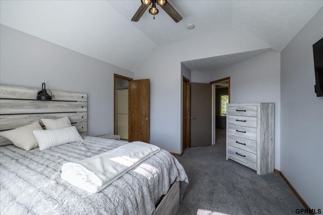 3614 S 185 Avenue, Omaha, NE 68130