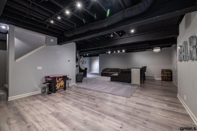 3614 S 185 Avenue, Omaha, NE 68130