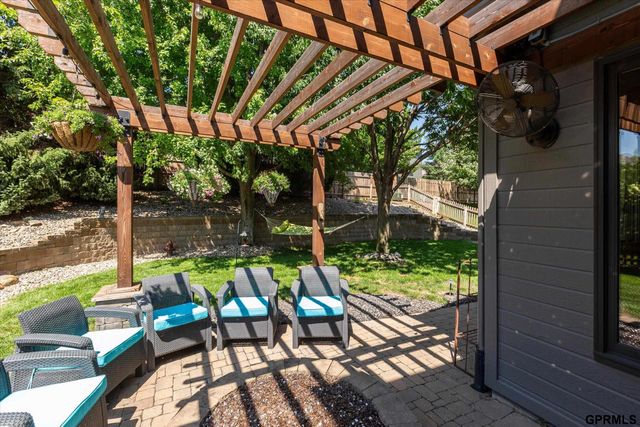 3614 S 185 Avenue, Omaha, NE 68130