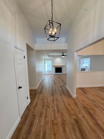 1236 Gabrielle Drive, Crestview, FL 32536