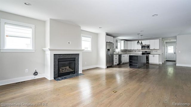 805 Forest Avenue, Royal Oak, MI 48067