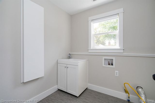 805 Forest Avenue, Royal Oak, MI 48067