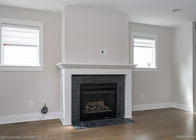 805 Forest Avenue, Royal Oak, MI 48067