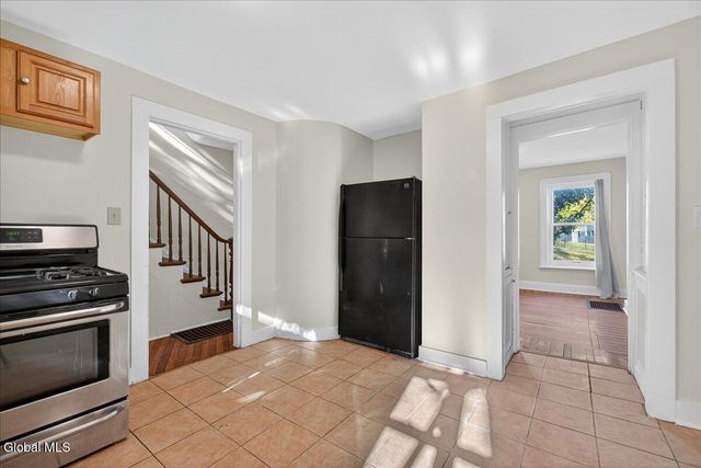 98 Livingston Avenue, Albany, NY 12207