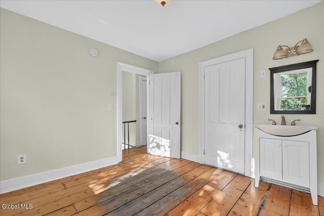 98 Livingston Avenue, Albany, NY 12207