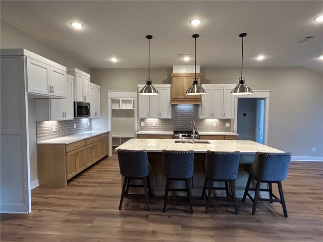 662 Baggett Street, Prairie Grove, AR 72753