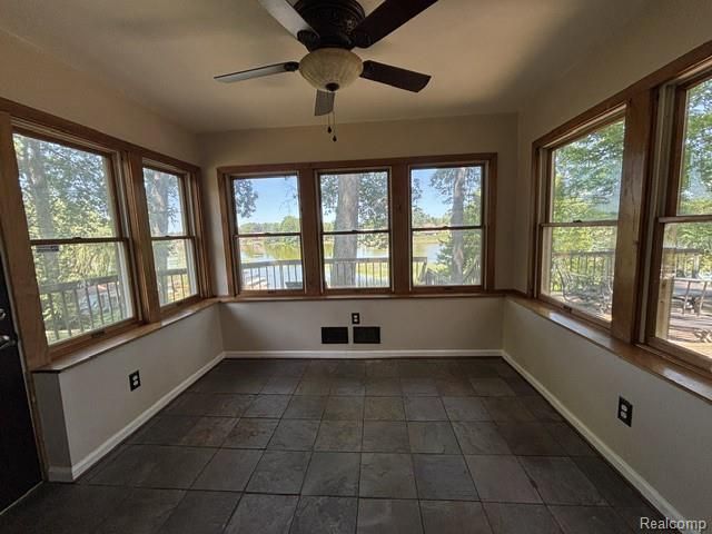 4784 Sylvester Avenue, Waterford, MI 48329