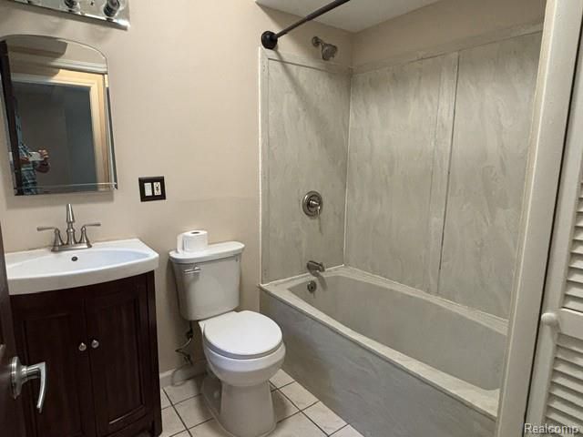 4784 Sylvester Avenue, Waterford, MI 48329