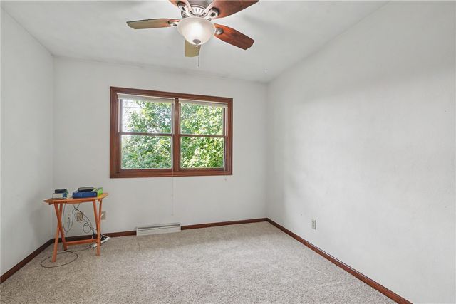 2851 27th Avenue, Marion, IA 52302