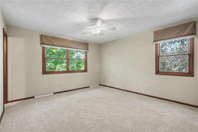2851 27th Avenue, Marion, IA 52302