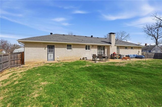 3513 W 47 Street, Roeland Park, KS 66205