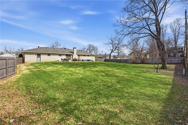 3513 W 47 Street, Roeland Park, KS 66205