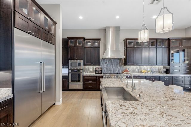 5 Crystal Tree Pass, Henderson, NV 89052