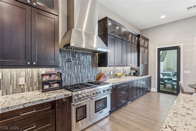 5 Crystal Tree Pass, Henderson, NV 89052