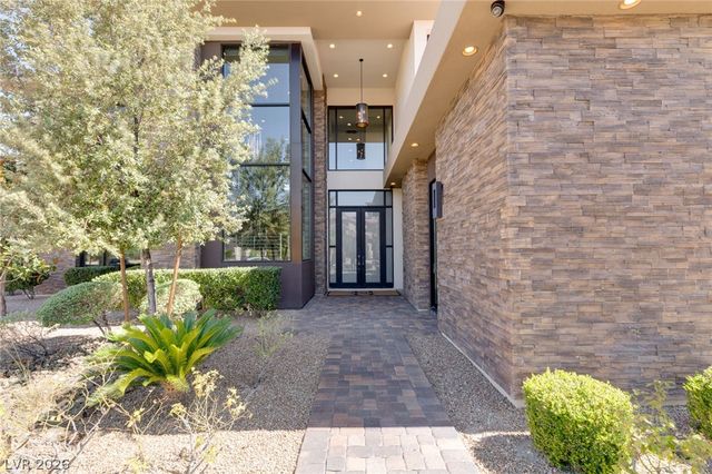 5 Crystal Tree Pass, Henderson, NV 89052