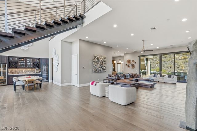 5 Crystal Tree Pass, Henderson, NV 89052