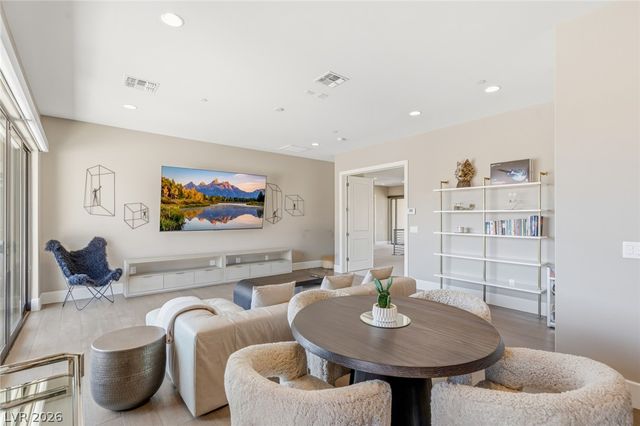 5 Crystal Tree Pass, Henderson, NV 89052