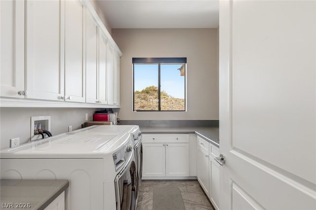 5 Crystal Tree Pass, Henderson, NV 89052
