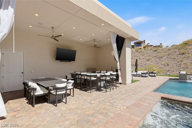 5 Crystal Tree Pass, Henderson, NV 89052