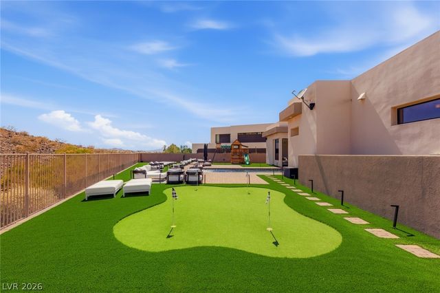 5 Crystal Tree Pass, Henderson, NV 89052