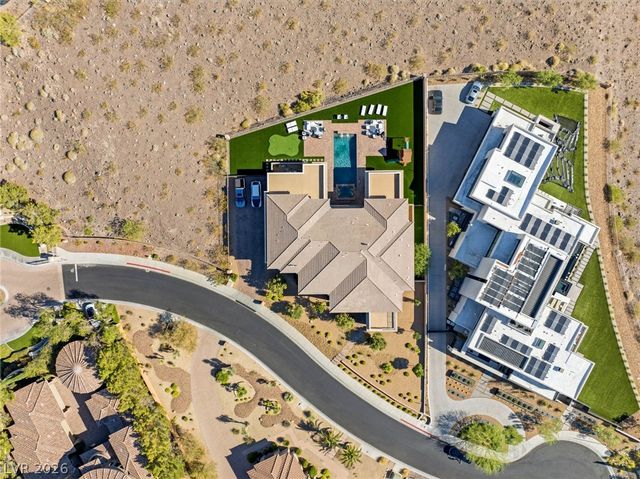 5 Crystal Tree Pass, Henderson, NV 89052